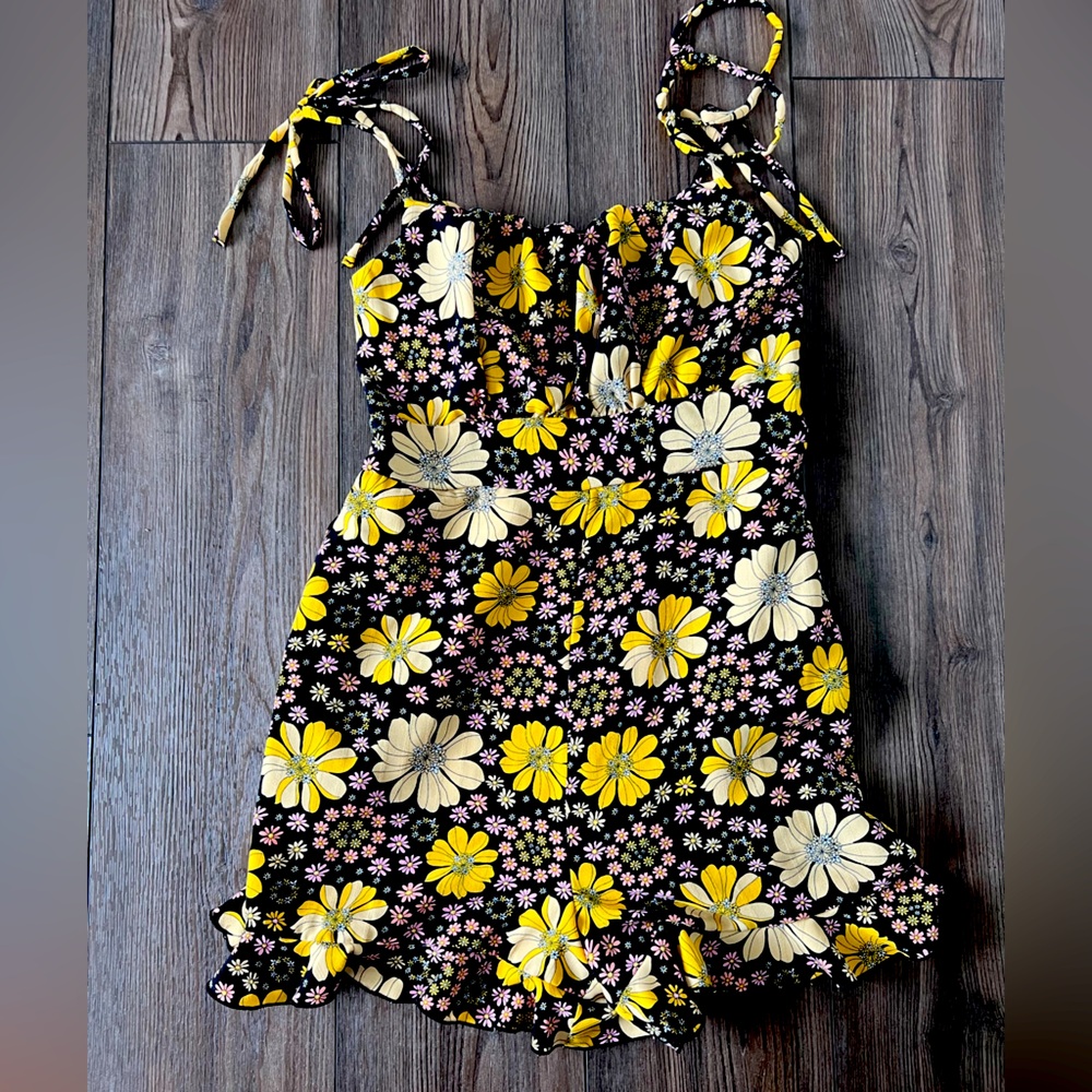 Yellow flower 🌼 Romper